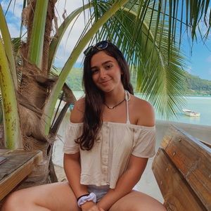 Meet your Posher, Kassandra